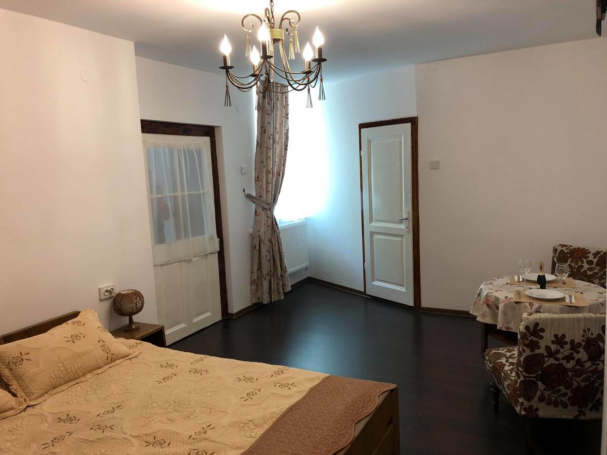Homestay Marius Sibiu Exterior foto